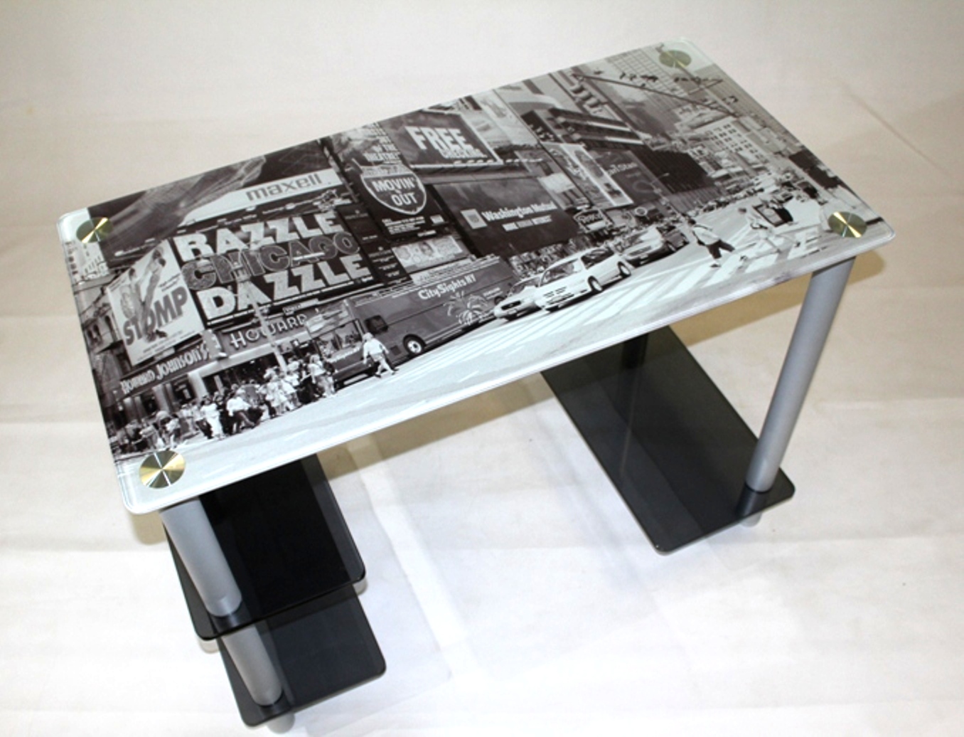 Компьютерный стеклянный стол Премьер-3 с фотопечатью Город-2 (металлик)