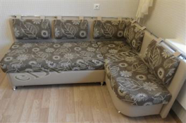 Угловой диван на кухню со спальным местом Метро-СВ в гобелене